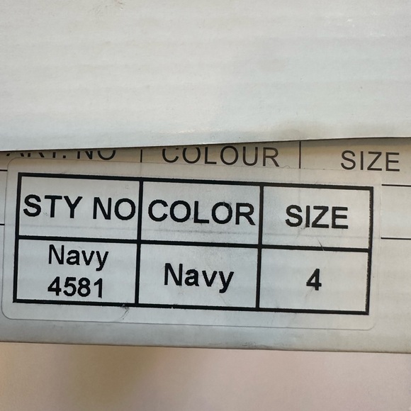 Infant Shoes - Picture 2 of 5